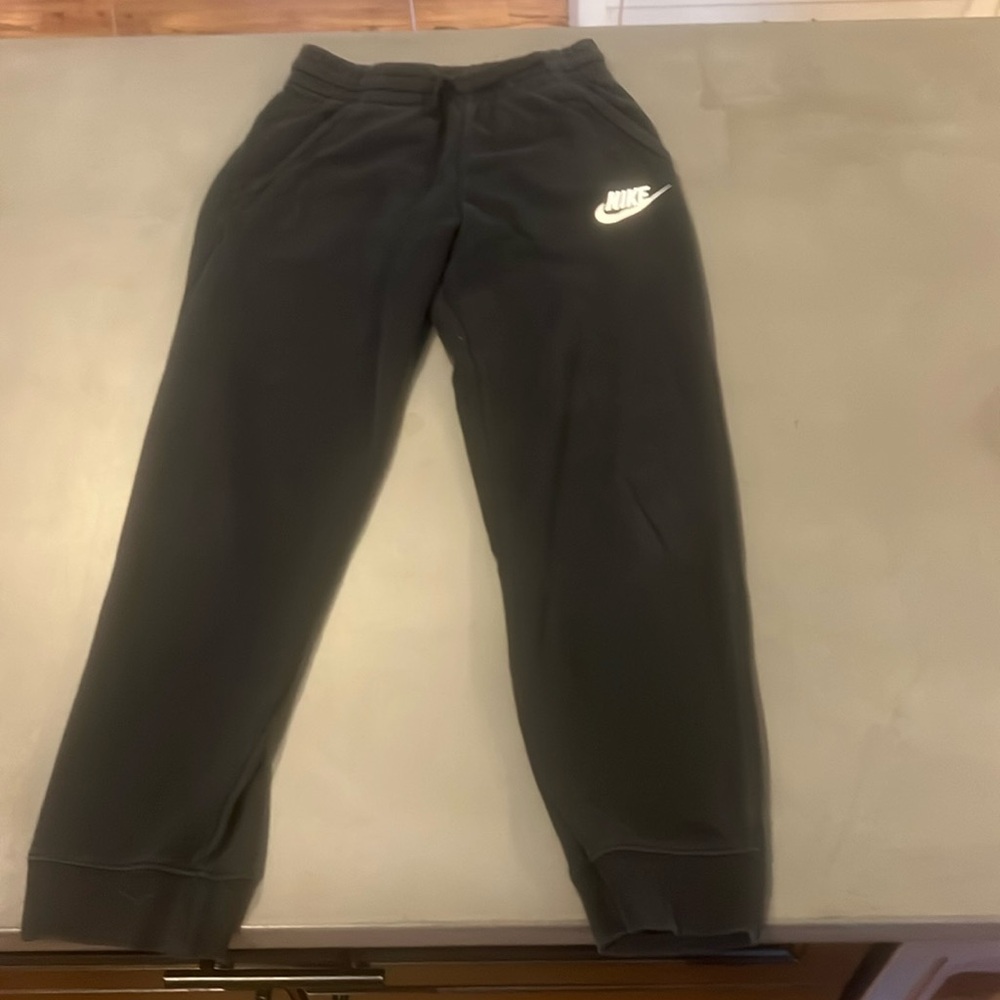 Nike black sweatpants. Jogger like bottom. Youth size Large